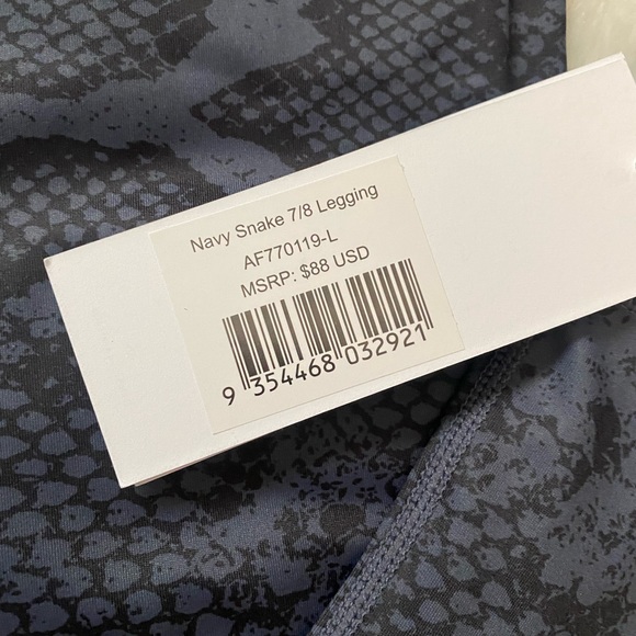 NWT ALLFENIX Leggings - Picture 3 of 8